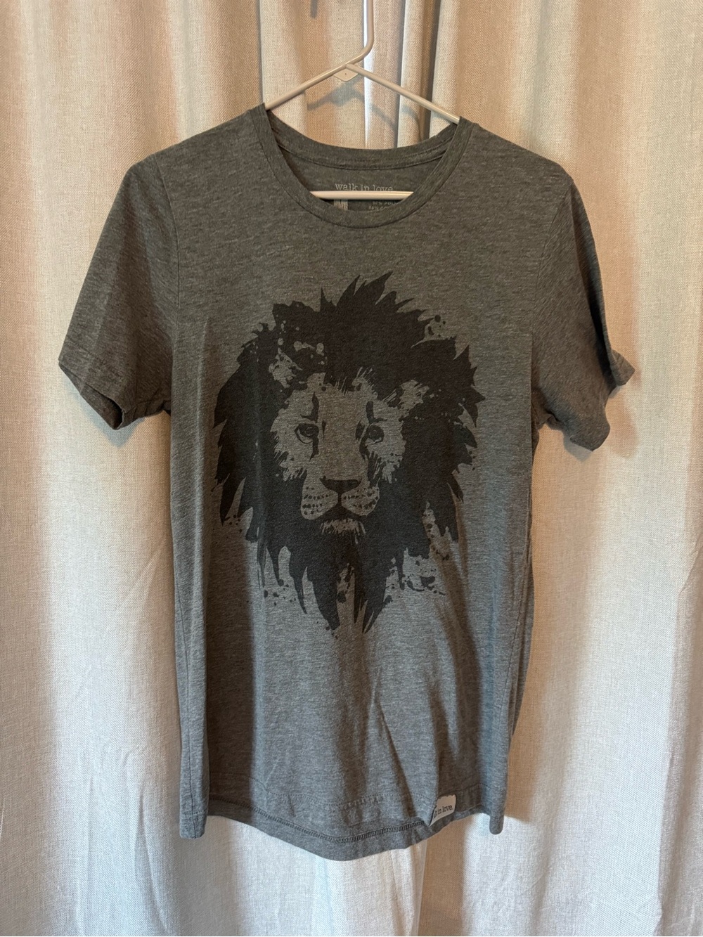 Walk In Love Gray Lion Graphic T-Shirt